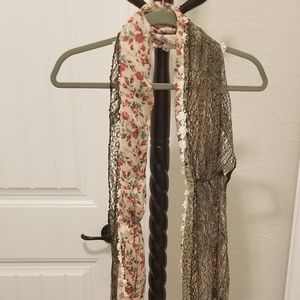 Floral mixed material scarf
